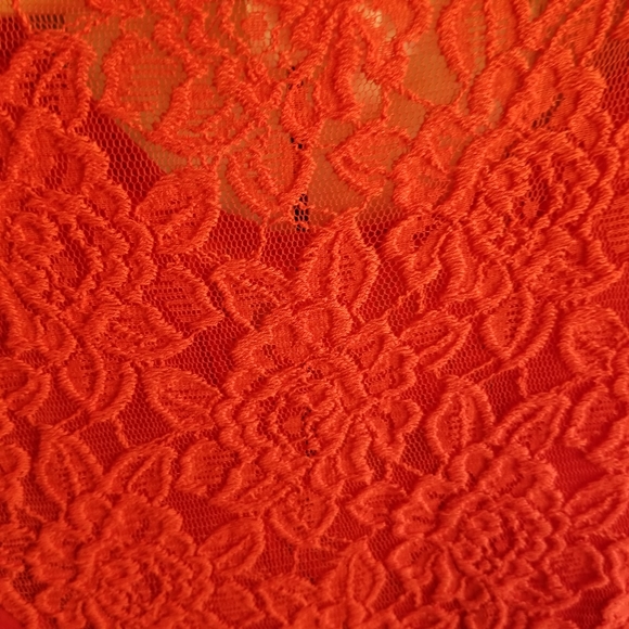 EUC- Marilyn Monroe Peplum Top - Picture 3 of 5